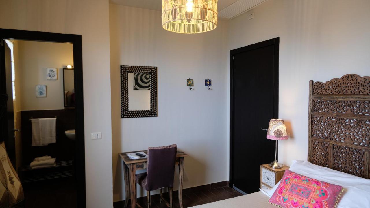 Bahita - Betty's B&B Gabicce Mare Bagian luar foto