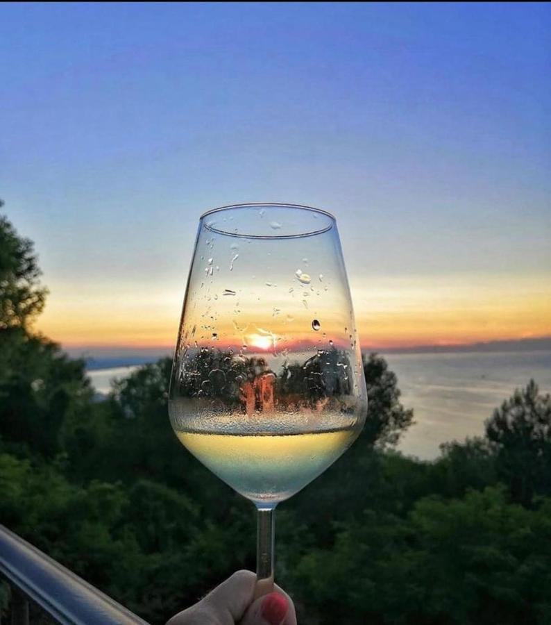 Bahita - Betty's B&B Gabicce Mare Bagian luar foto