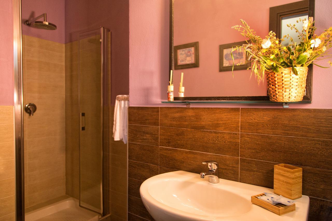 Bahita - Betty's B&B Gabicce Mare Bagian luar foto