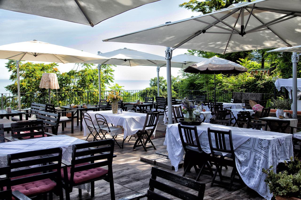 Bahita - Betty's B&B Gabicce Mare Bagian luar foto