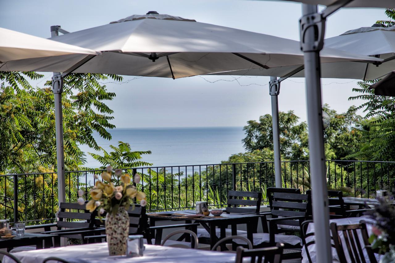 Bahita - Betty's B&B Gabicce Mare Bagian luar foto